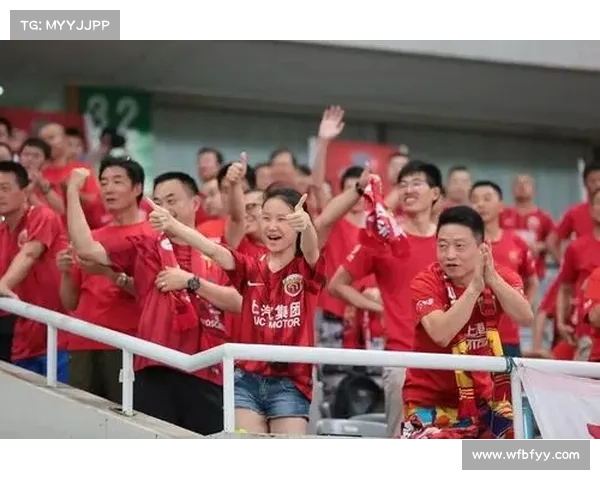 权健迎战上港火爆大战,双雄争锋引爆足球迷热情 权健迎战上港火爆大战,双雄争锋引爆足球迷热情